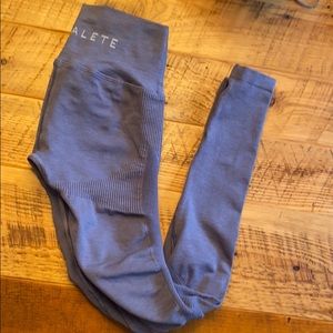 Alphalete Aero legging